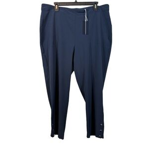 Plus Size Chico's Zenergy Navy Blue Pocket Crop Pant Size 2.5/14 NWT #4041
